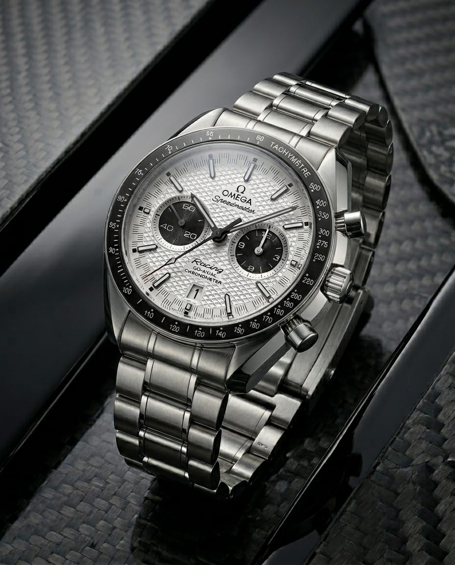 Om.ega Speedmaster Racing Co-Axial Master Chronometer Chronograph