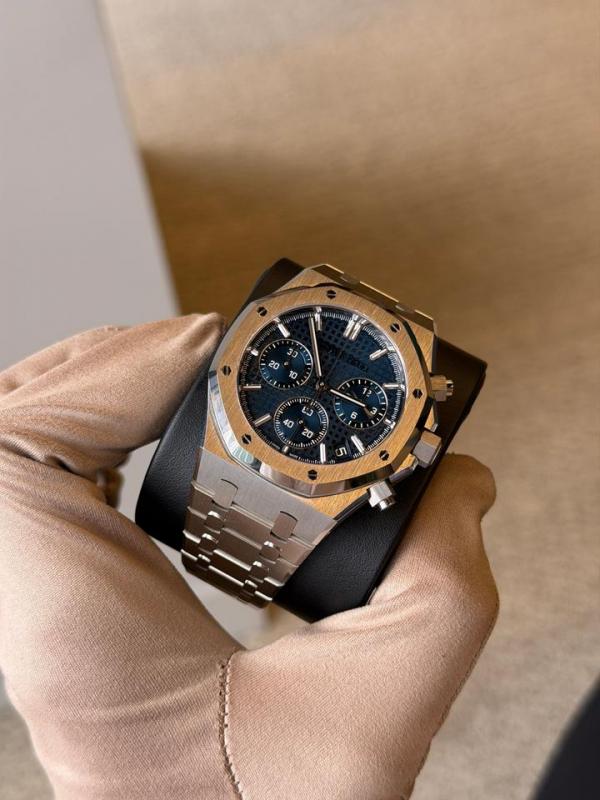 Audemars pigue_tRoyal Oak Chronograph Blue