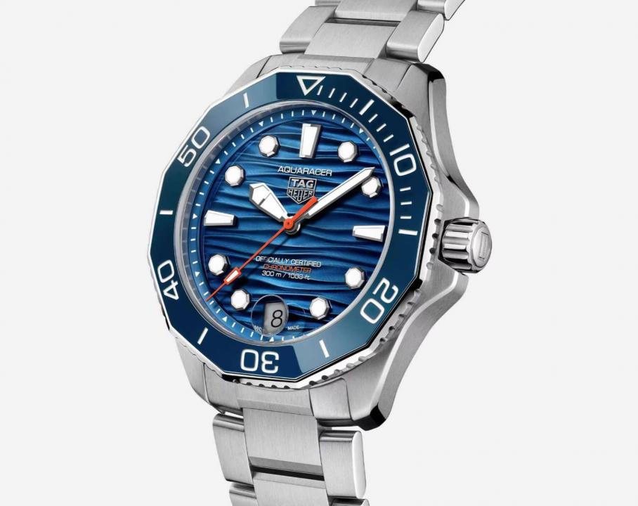 NewTag Heue_r Aquaracer Professional 300m date automatic japan