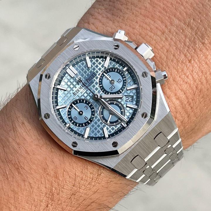 Aude.mars piguet Royal Oak Chronograph