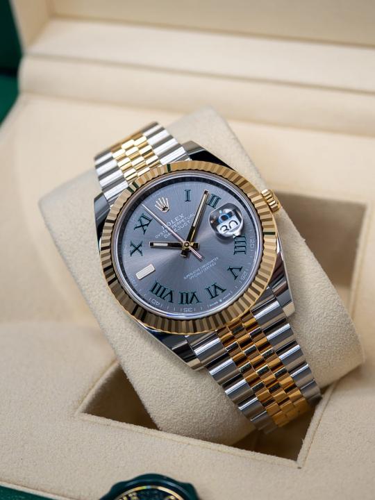 Rolee_x Oyster perpetual Date Just Automatic Gold