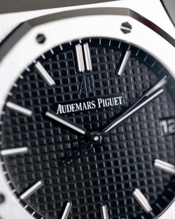 Audemar_s Piguet Royal Oak Quartz Silver-Black