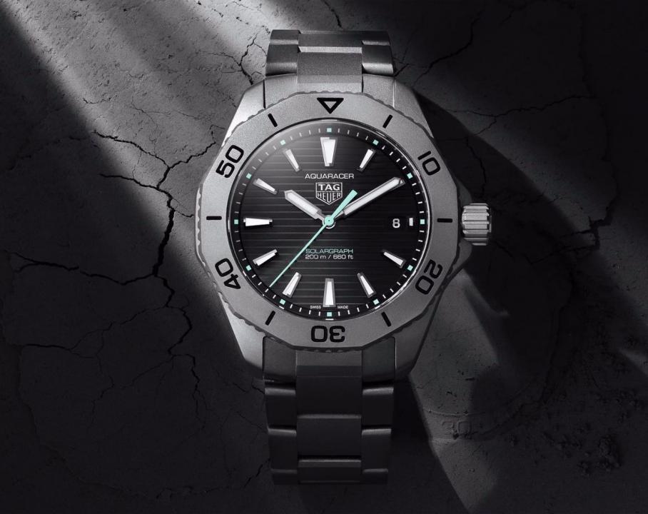 TAG Heue_r Aquaracer Professional 200 Date Automatic Taitanum mate