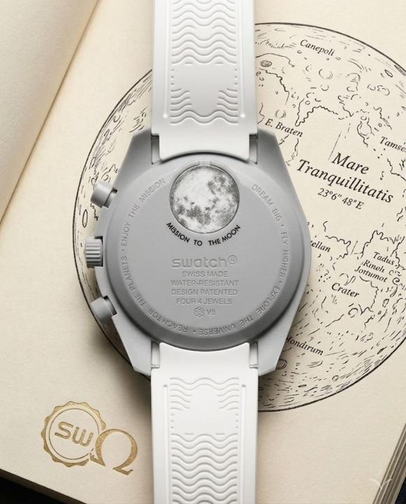 Omeg_a Moon Watch Limited Edition Full White
