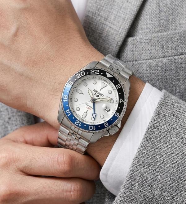 Se.iko 5 Sports GMT