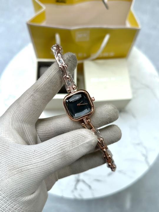 Channel Square Lady