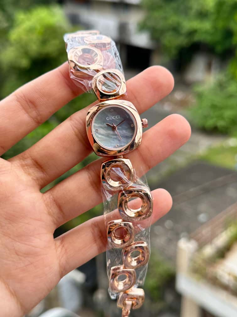 NEW GUCCI GC ROSE GOLD WITH BEAUTIFUL GREY DIAL FOR HER