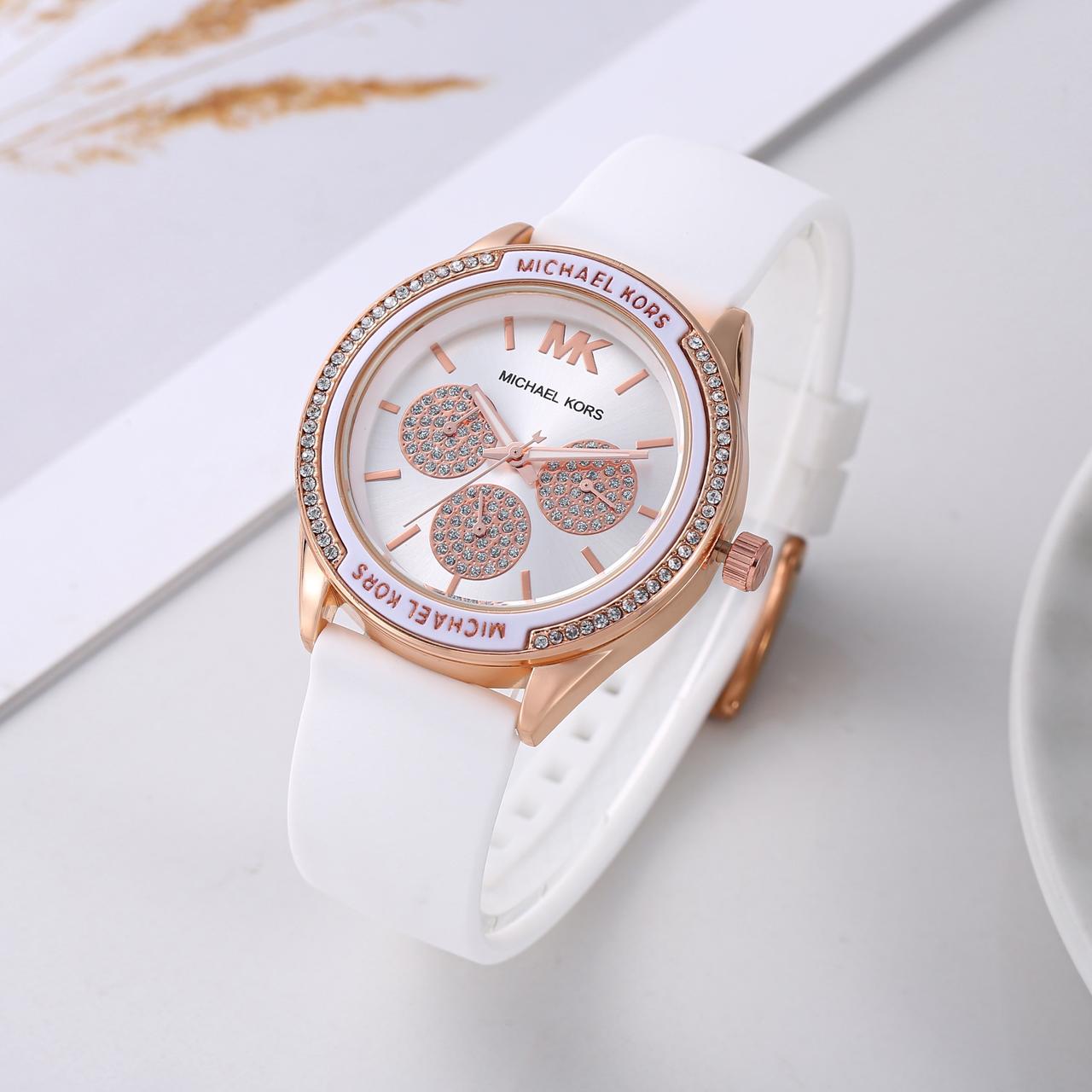 Mic.hael Kors Maro for her
