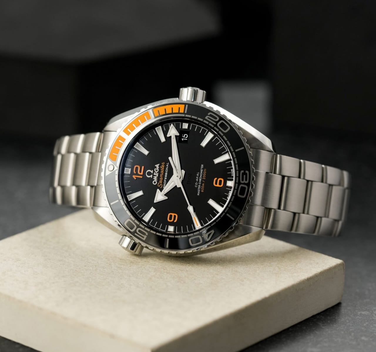 Om.ega Seamaster Planet Ocean 600M Automatic