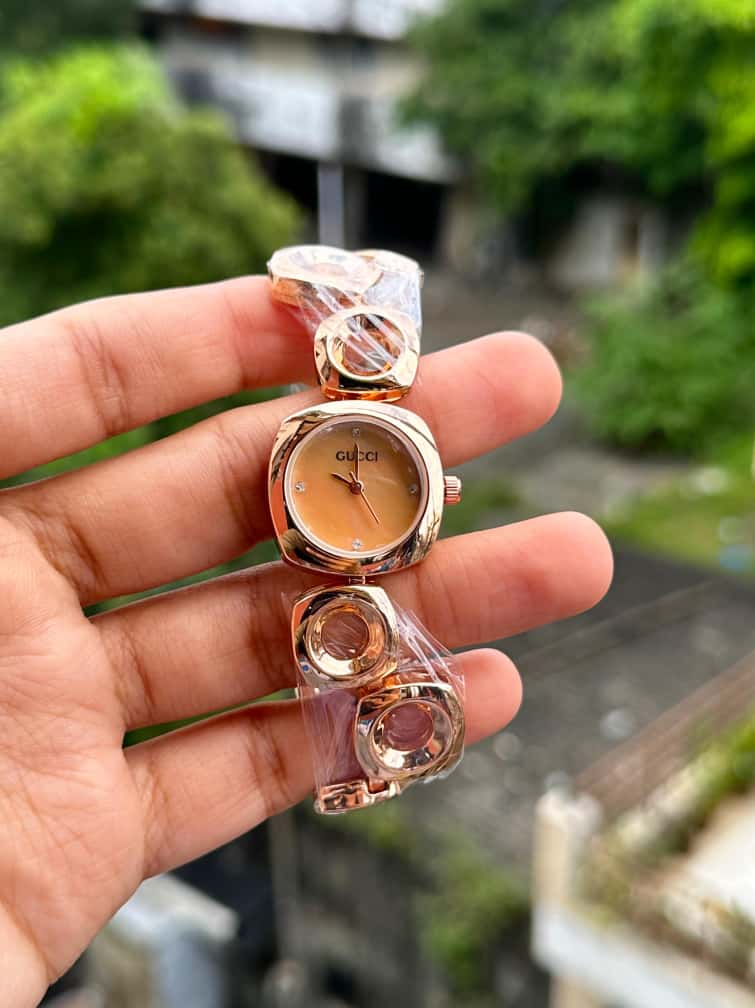 NEW GUCCI GC ROSE GOLD WITH BEAUTIFUL GREY DIAL FOR HER