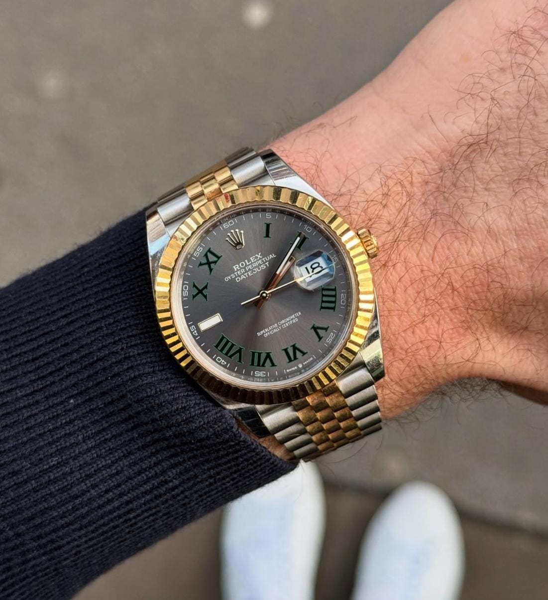Rol.ex Oyster Perpetual Date just "Working Like Automatic"