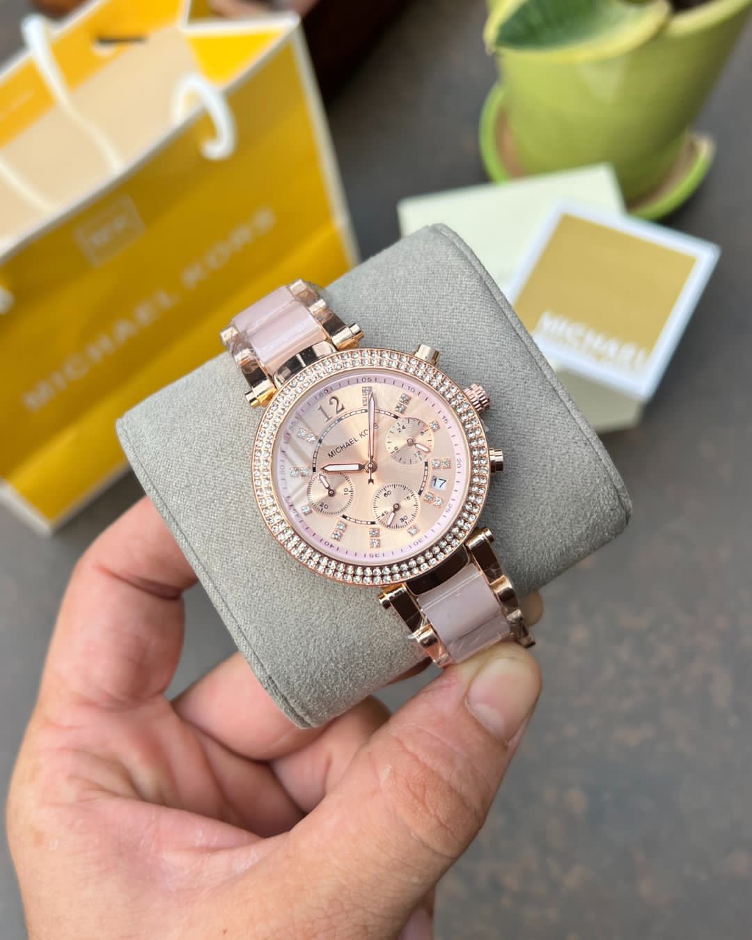 Mic.hael Kors Ritz for her