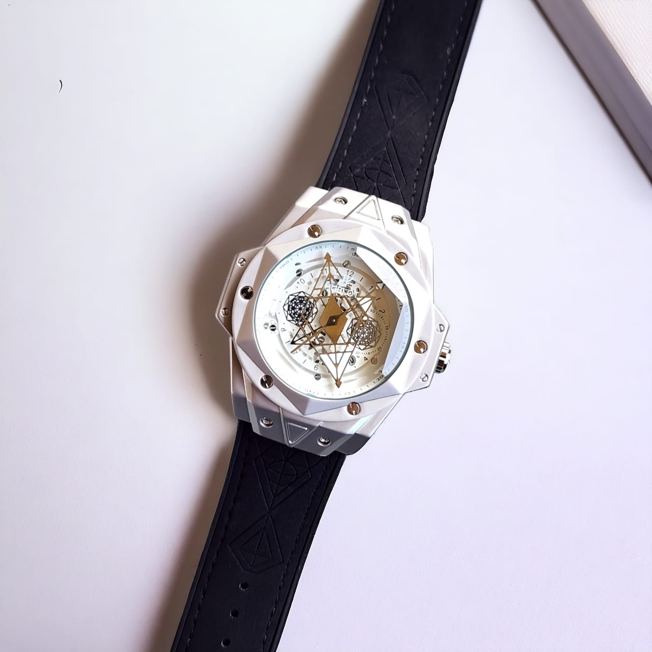 Hub.lot Big Bang Spider