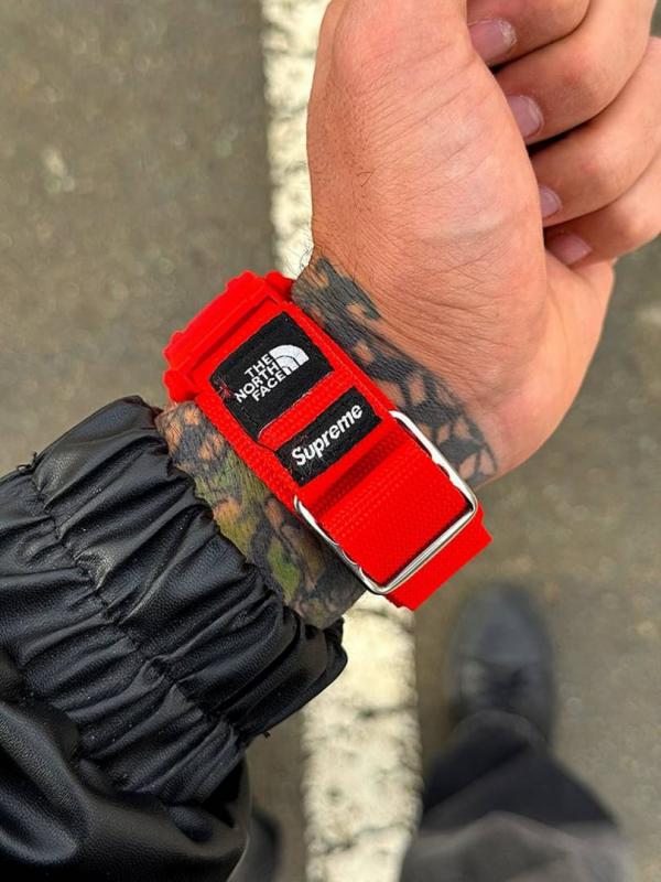 Ca.sio G-Shock x Supreme x Special Edition Red and white