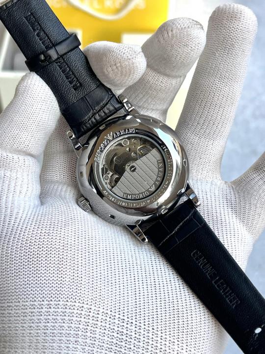 Emporio Arman_i Auto