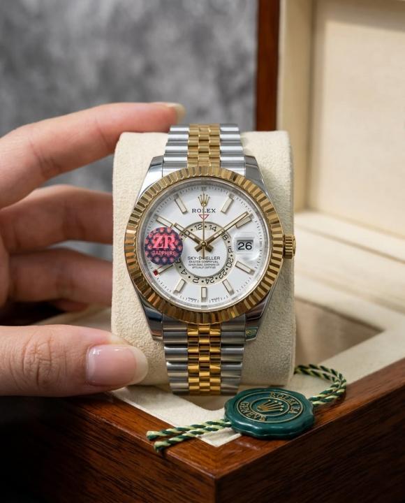Rolee_x Oyster perpetual Sky Dweller Z-R Premium