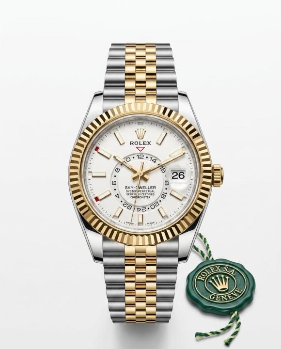 Rolee_x Oyster perpetual Sky Dweller Z-R Premium
