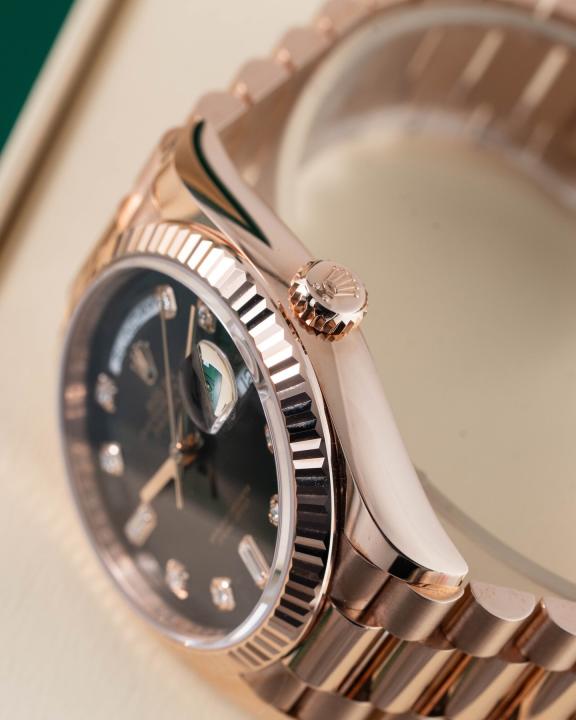 Role_x Oyster Perpetual Day Date Diamond Cooper-Brown 40 Battery