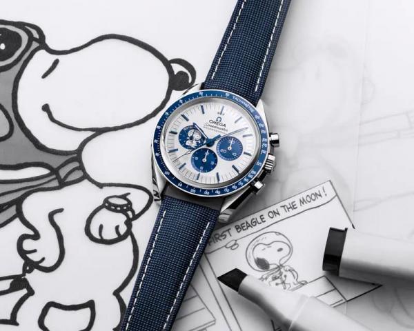 Omeg_a speedmaster Snoopy 50Th Anniversary