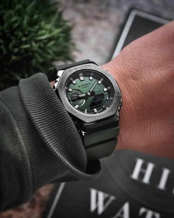 Ca.sio g shock gm2100