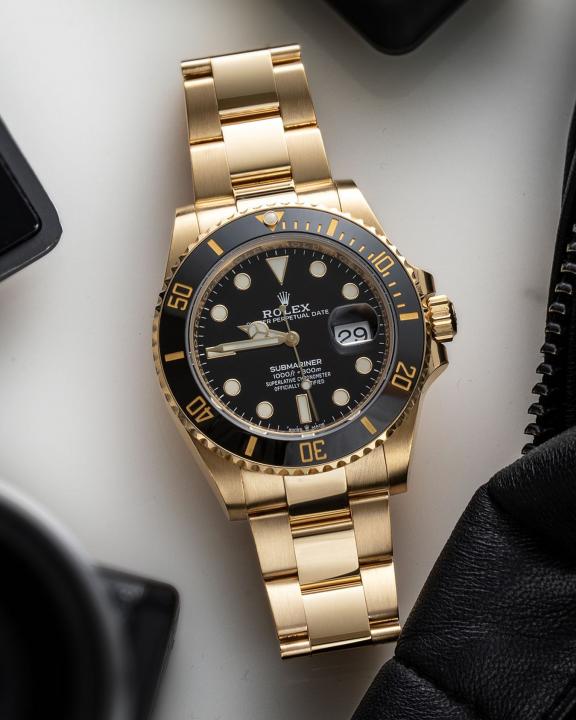 Role_x Oyster Perpetual Submarine Gold-Black