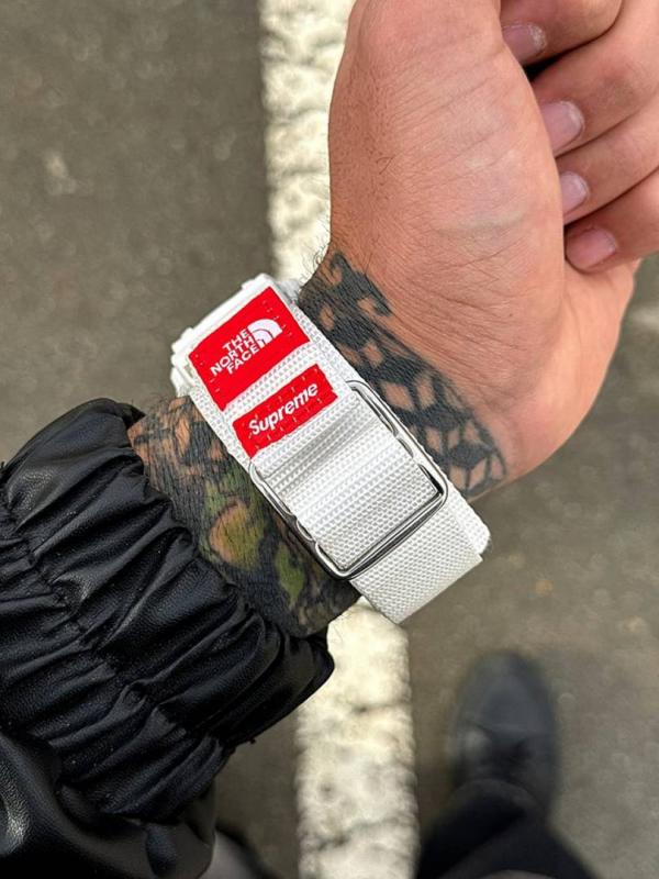 Ca.sio G-Shock x Supreme x Special Edition full white
