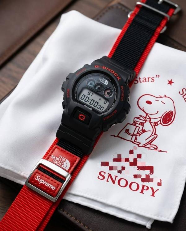 Casio G-Shock x Supreme x Special Edition black and red