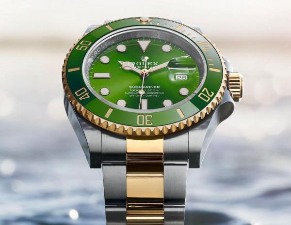 Role_x Oyster Perpetual Submarine 2Ton-Gold-Green