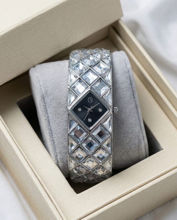 Swarovsk_i Curiosa Bangle Silver To Black