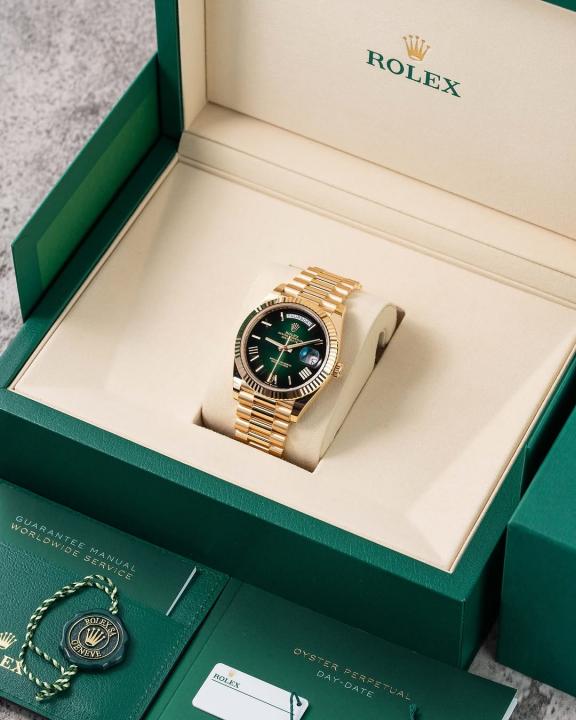 Role_x Oyster Perpetual Day Date Automatic Gold-Green