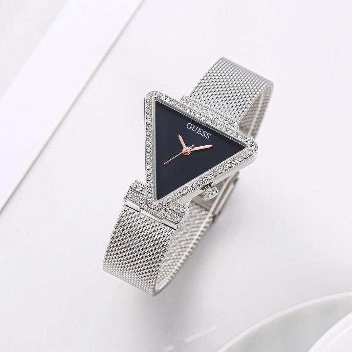 Gues_s Tricon Quartz - J974