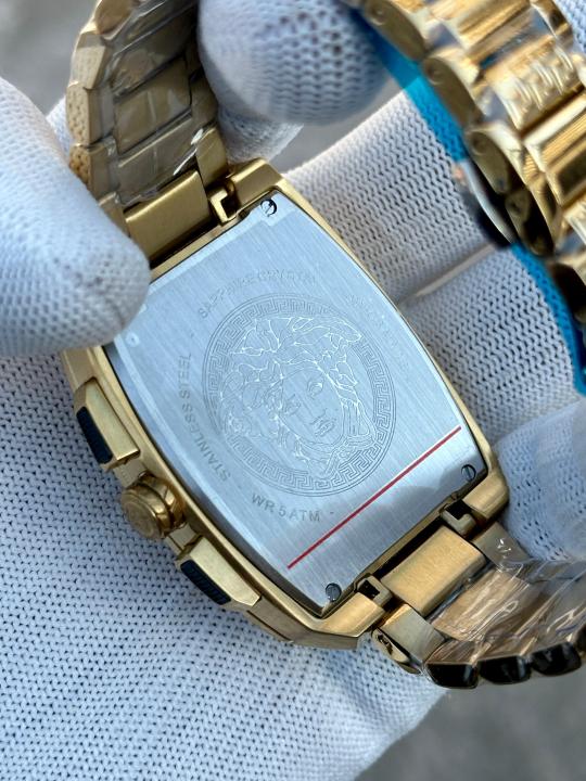 Ve.rsace Gold Square Chain Reaction