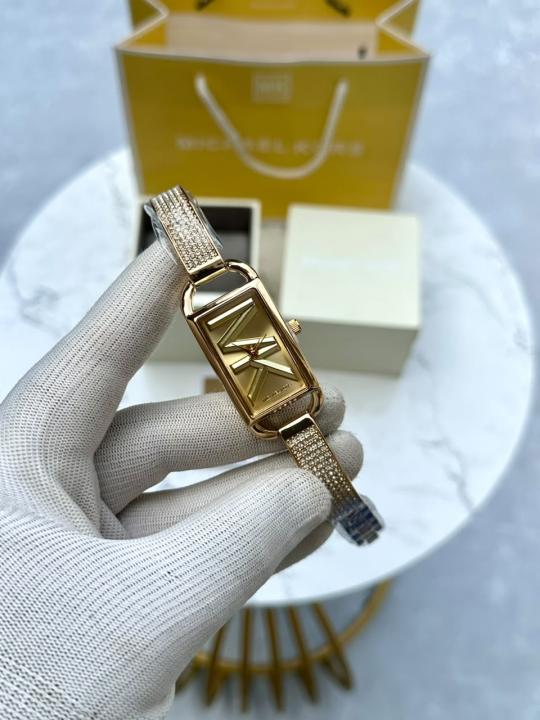 Michael Kor_s Classic Lady