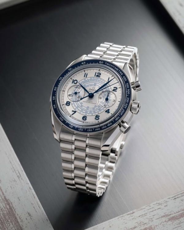 Omeg_a Speedmaster Co-Axial Master Chronometer Calibre 9908