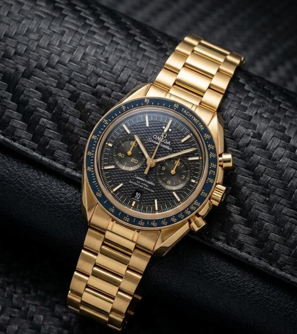 Omeg_a Speedmaster Racing Co-Axial Master Chronometer Chronograph
