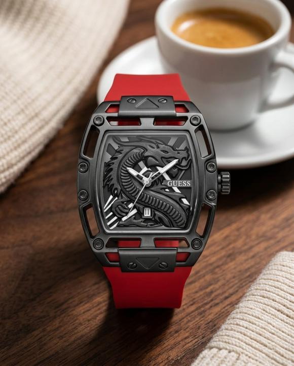 Gue.ss Trend Legend Dragon Red Black