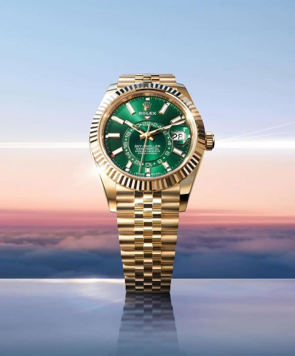 Role_x Oyster Perpetual Sky Dweller Gold-Green