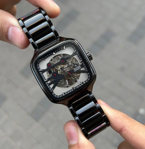 Rad.o True Square Skeleton Auto
