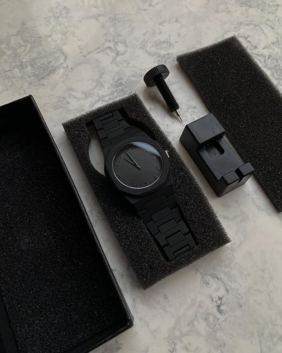 Aura Watch With Box