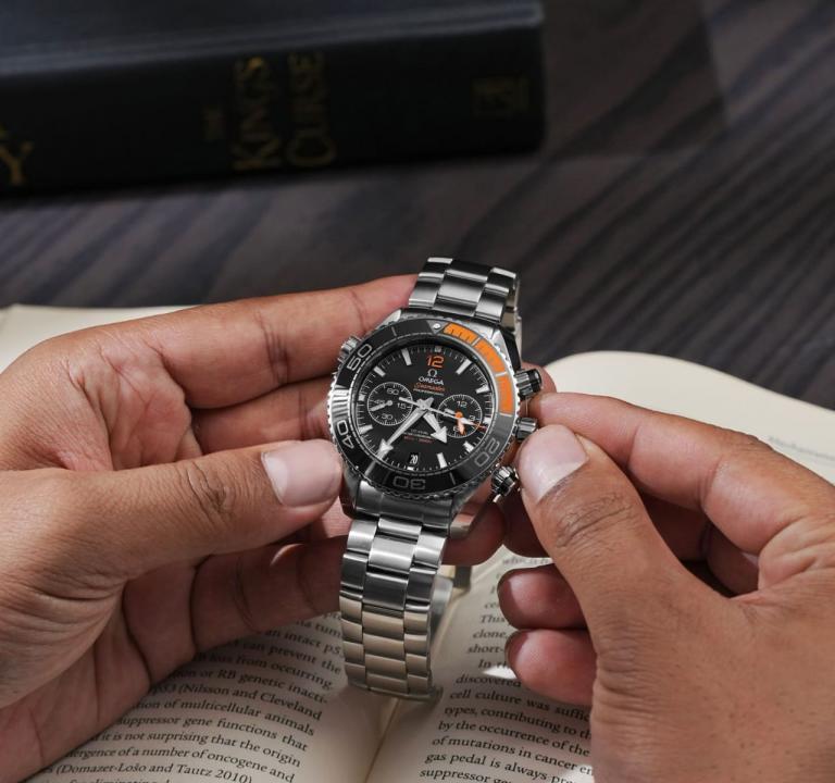 Omeg_a Seamaster Planet Ocean Quartz