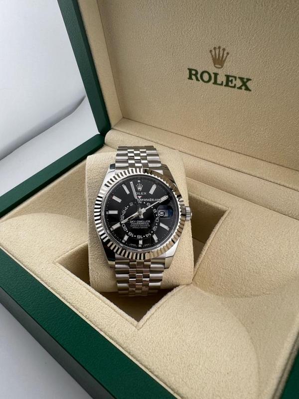 Rolee_x Oyster perpetual Sky Dweller Z-R Premium