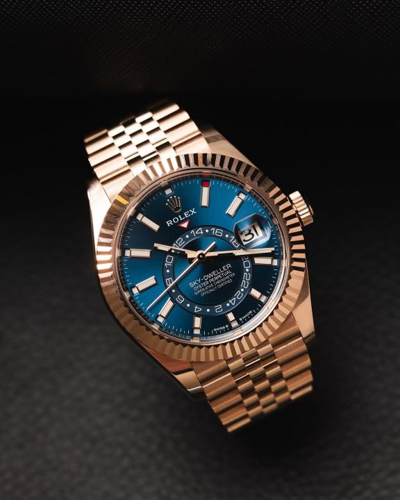 Role_x Oyster Perpetual Sky Dweller Copper-Blue