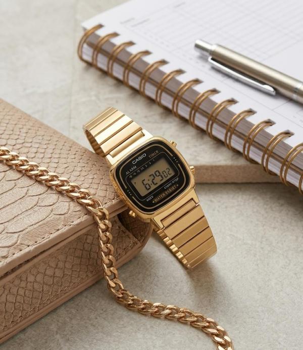 Casio Womens Vintage LA670 GOLD BLACK