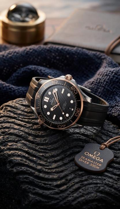 Omeg_a Seamaster Diver 300M Automatic Black-Copper-Black