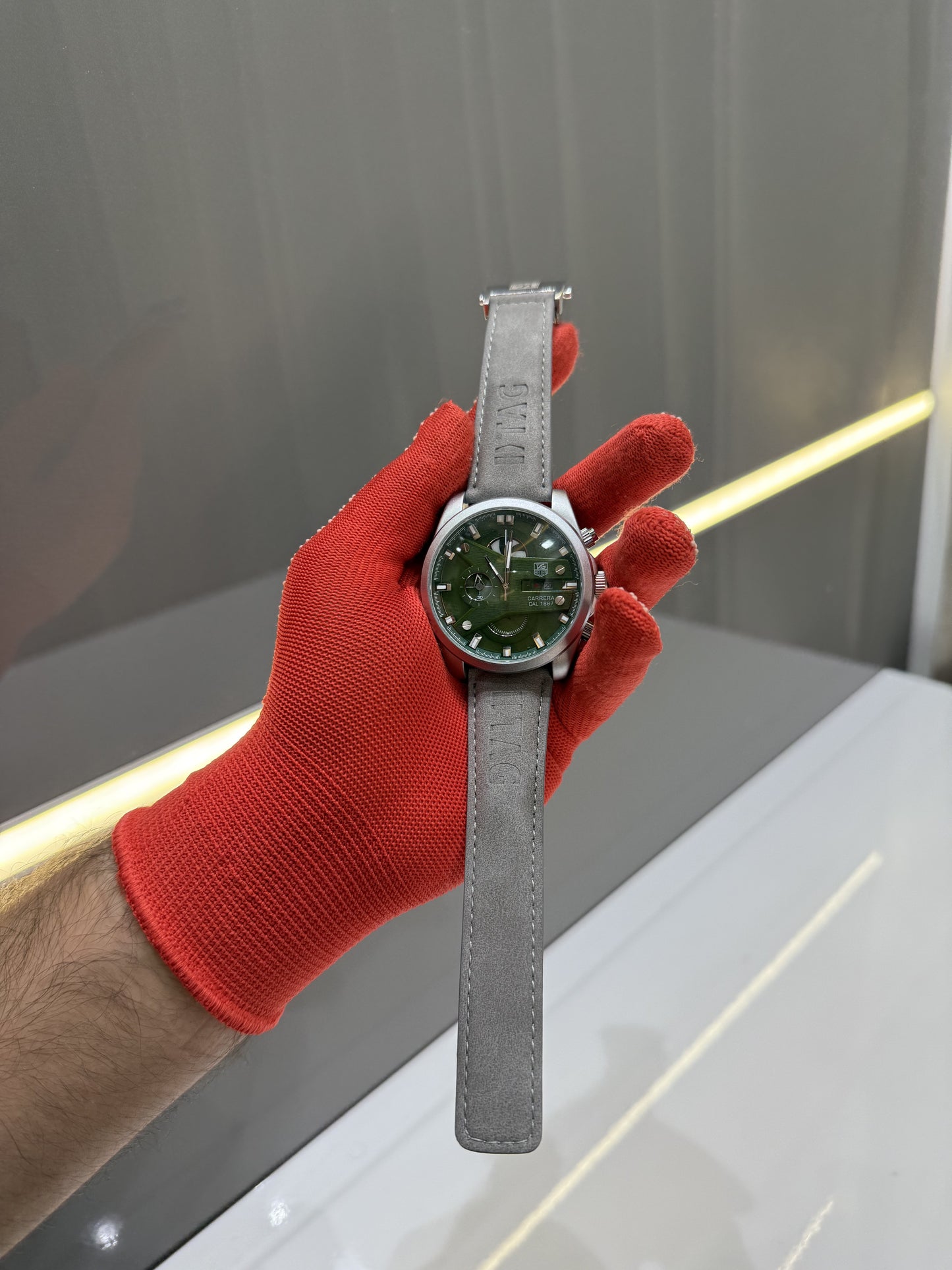TAG HEUE.R PREMIUM WATCH