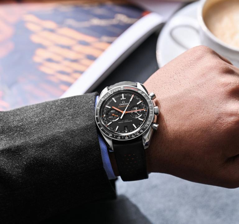Omeg_a Speedmaster Moonwatch Professional