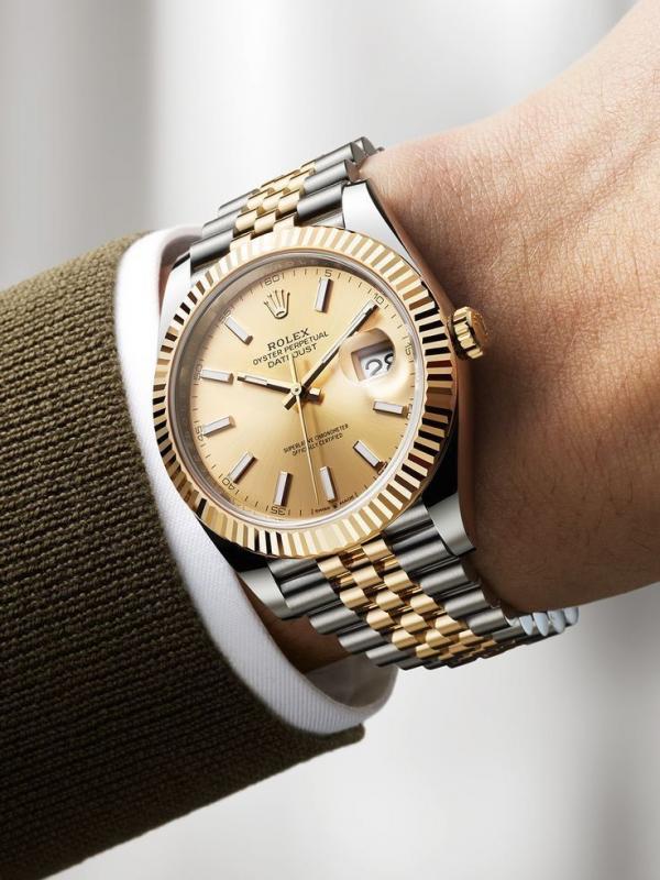 Role_x Oyster Perpetual Date Just 2Ton-Gold-Yellow