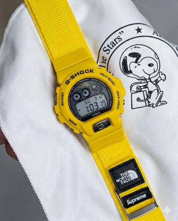 Ca.sio G-Shock x Supreme x Special Edition full yellow