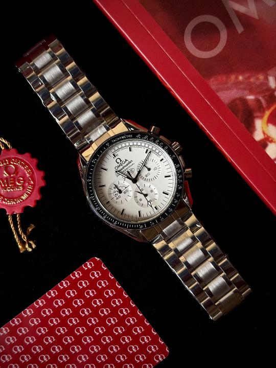 Omegg_a Speedmaster Professional Moonwatch