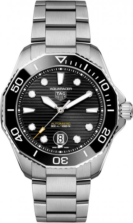Tag Heue_r Aquaracer Professional 300m date automatic japan